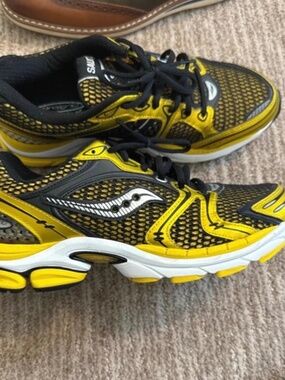 Men’s Saucony ProGrid Triumph 4